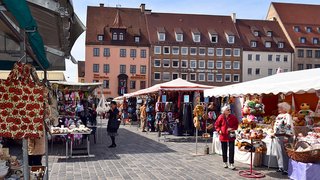 Blick über den Nürnberger Ostermarkt