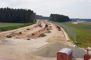 Bundesstraße 2: Bauarbeiten an der Ortsumgehung Wernsbach südlich von Roth.
